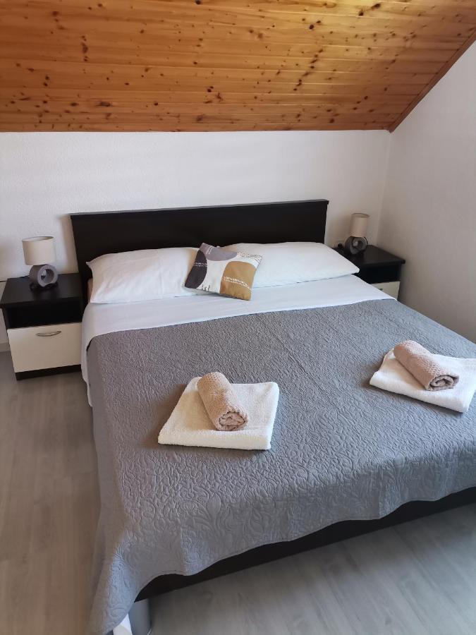 Apartment Dolores Смолянац Экстерьер фото