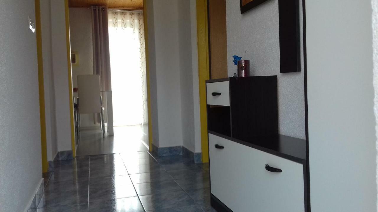 Apartment Dolores Смолянац Экстерьер фото